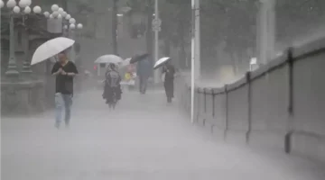 تقلبات جوية.. أمطار رعدية تتحول لسيول وتهدد مناطق متعددة خلال الساعات القادمة